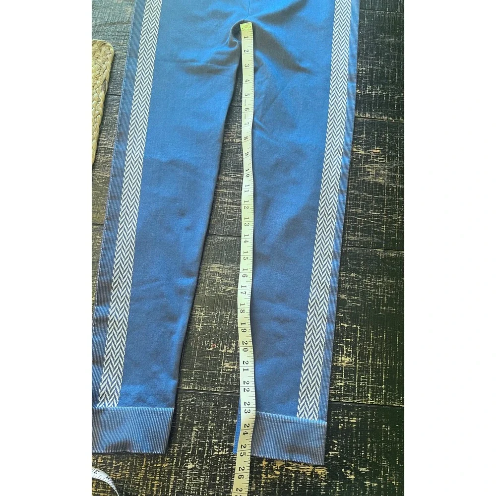Fabletics Womens Blue Chevron Seamless High Waisted Leggings‎ Size Medium